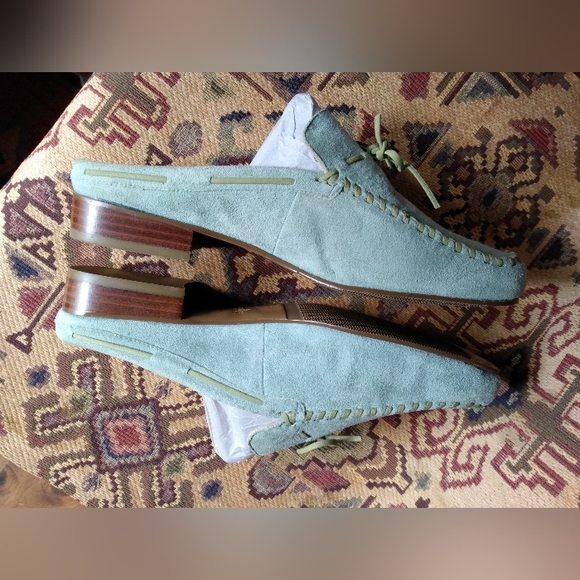 Dexter Handmade Kid Suede Moccasin Style Mules - Picture 3 of 8